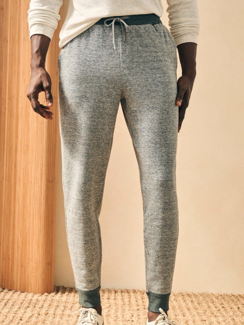 Faherty Double Knit Sweatpant ~ Medium ~ Light Carbon Heather